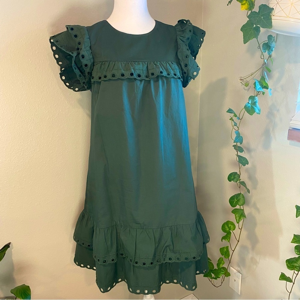 Stellah Girls Ruffle Elegant Green Dress, size Medium with pockets
